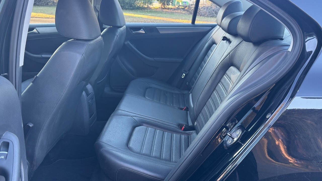 Used 2014 Volkswagen Jetta SEL image 11
