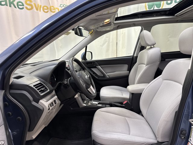 Used 2017 Subaru Forester 2.5i Premium image 12