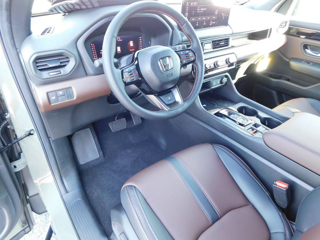New 2026 Honda Pilot TrailSport image 17