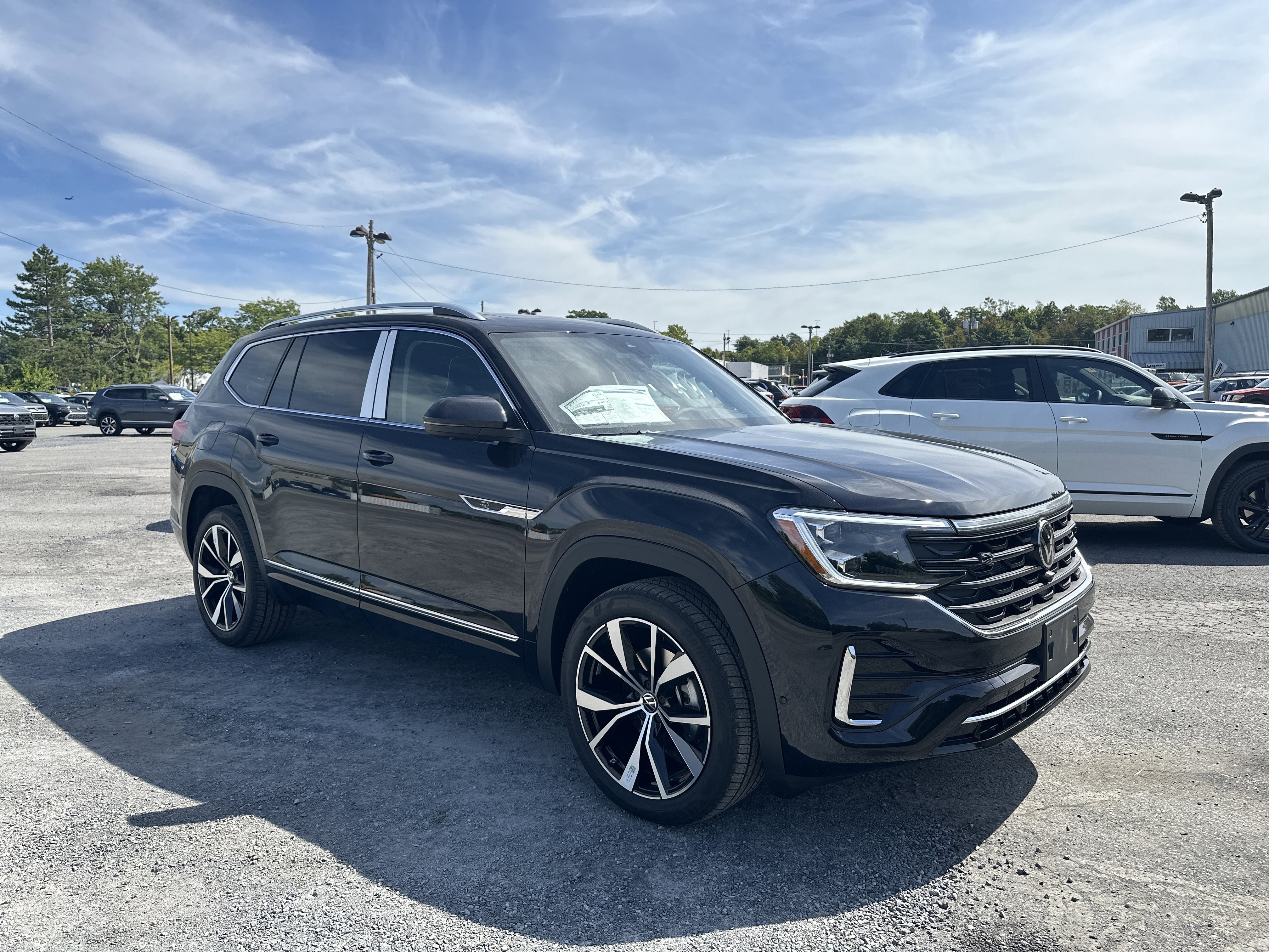 New 2026 Volkswagen Atlas SEL Premium R-Line image 3