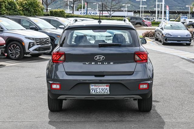 Certified 2025 Hyundai Venue SEL image 6