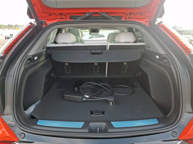 Used 2025 Cadillac Optiq Sport 2 image 28