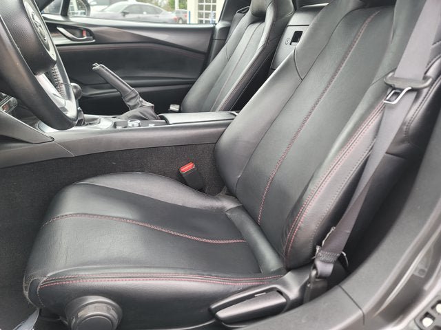 Used 2017 MAZDA MX-5 Miata RF Grand Touring RWD image 15
