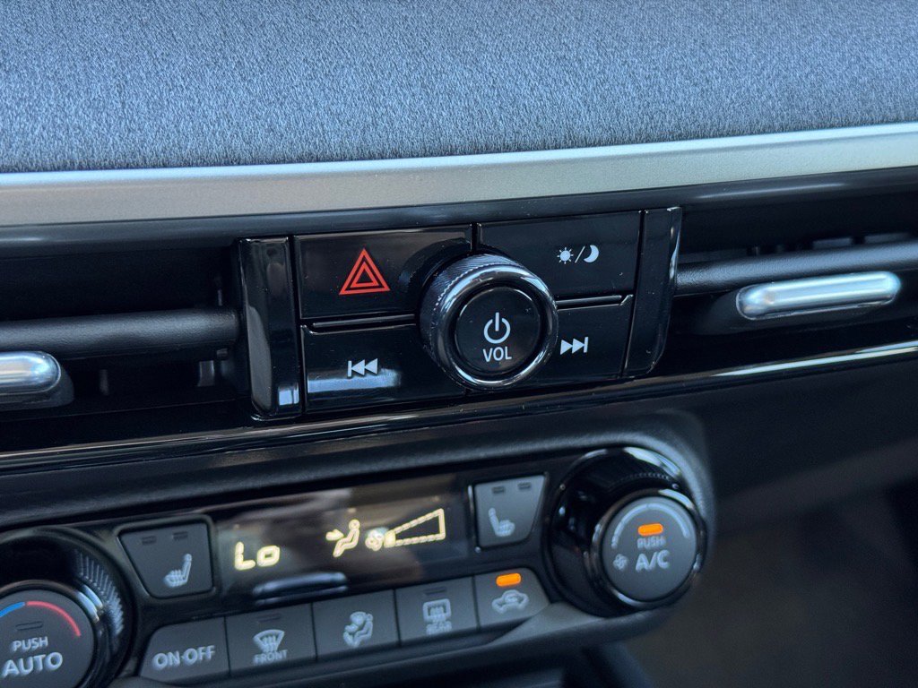 New 2026 Nissan Kicks SV w/ SV Premium Package image 24