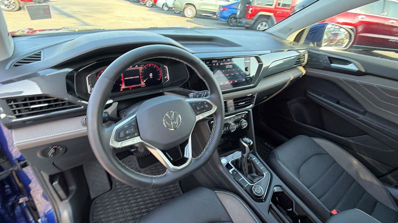 Used 2024 Volkswagen Taos SEL AWD/4WD image 23