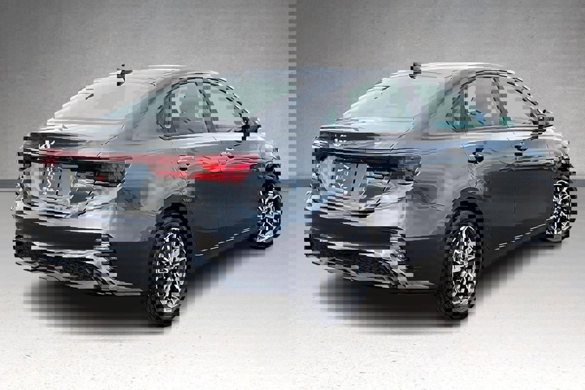 Used 2022 Kia Forte LXS image 31