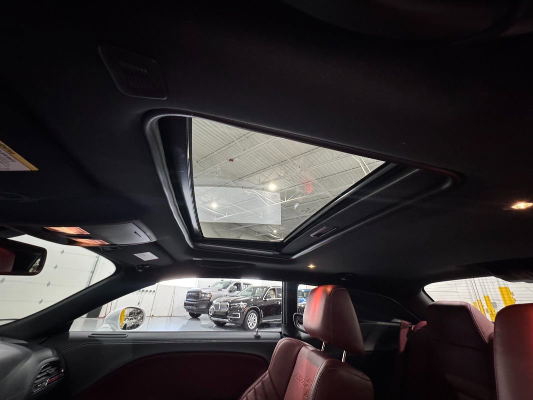 Used 2023 Dodge Challenger SRT Hellcat w/ Driver Convenience Group image 32