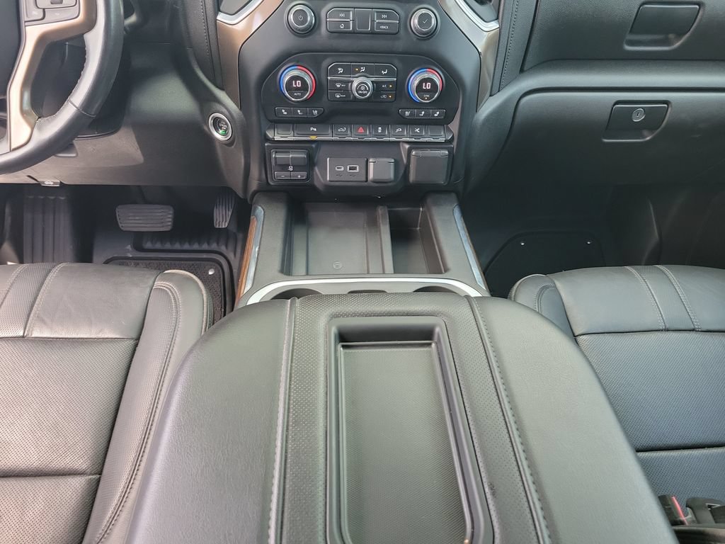 Used 2021 Chevrolet Silverado 1500 High Country AWD/4WD image 17