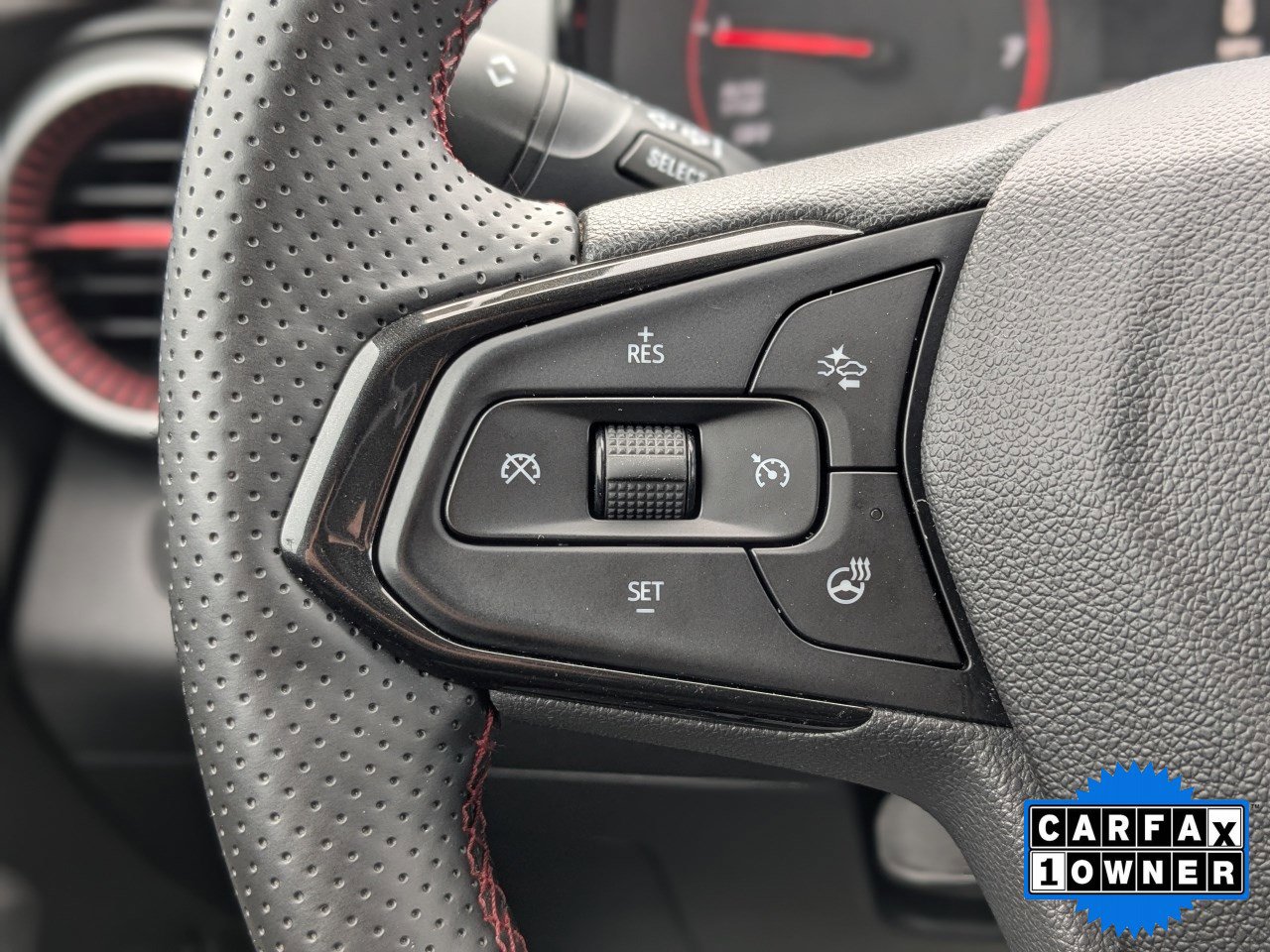 Used 2024 Chevrolet Trax RS w/ Sunroof Package image 25