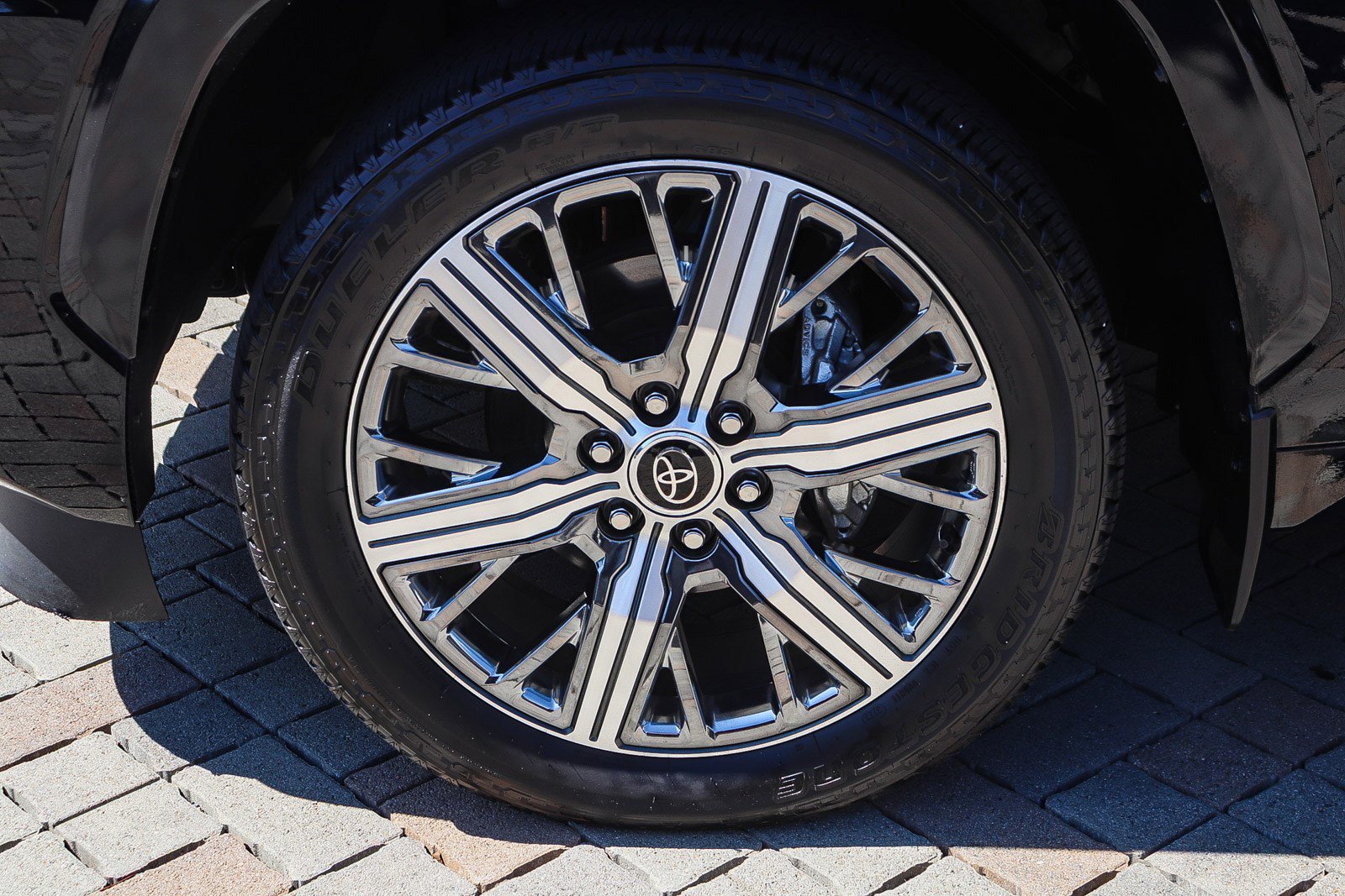 Used 2024 Toyota Sequoia Capstone image 16