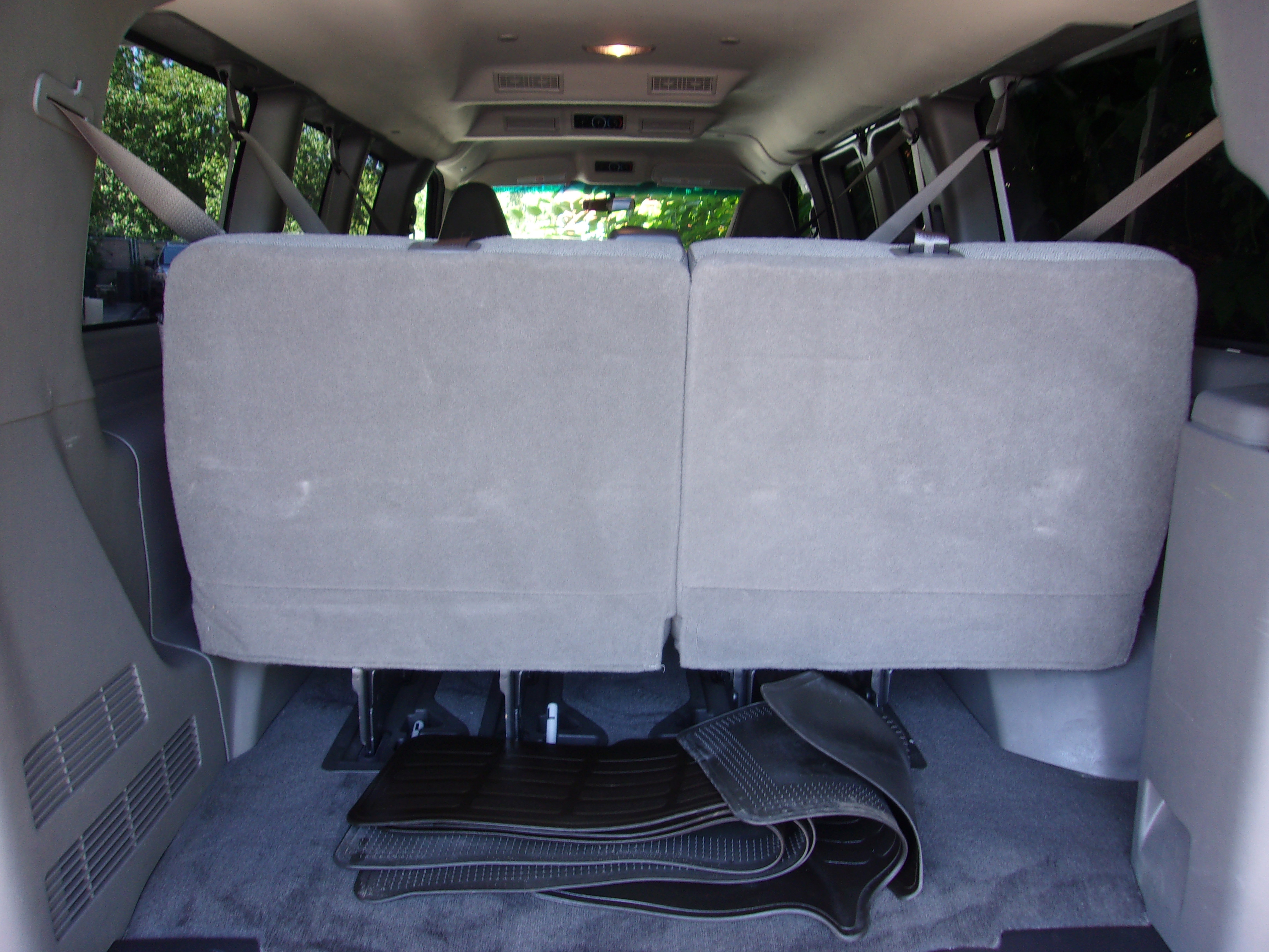 Used 2016 Chevrolet Express 3500 LT w/ LT Preferred Equipment Group image 16