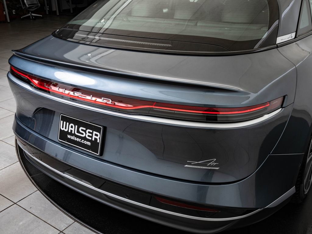 Used 2024 Lucid Air Touring image 9