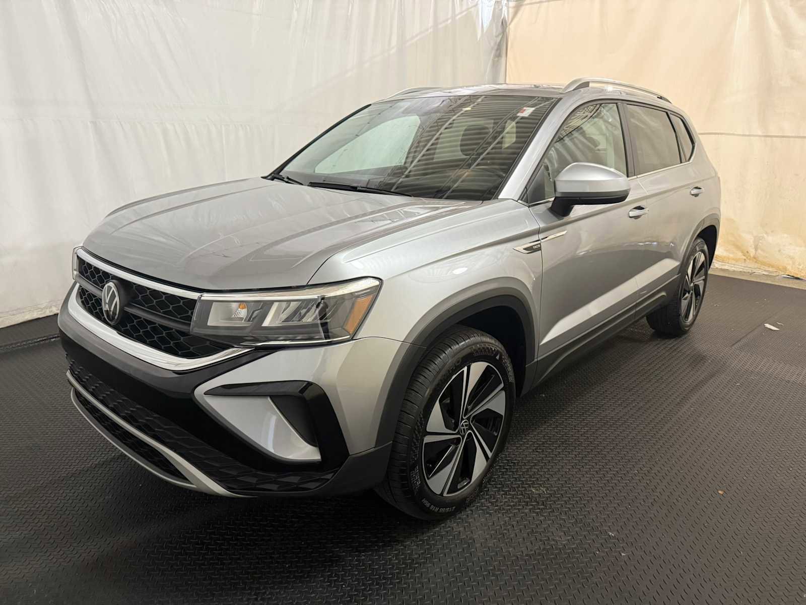 Certified 2024 Volkswagen Taos SE