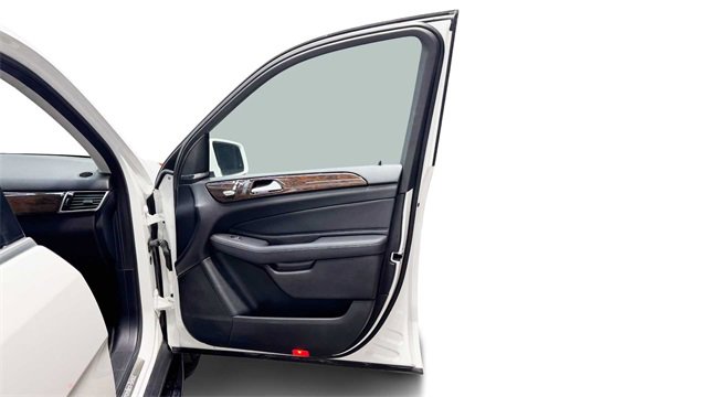 Used 2016 Mercedes-Benz GLE 350 w/ Premium Package image 9