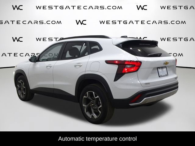 Used 2024 Chevrolet Trax LT FWD image 5