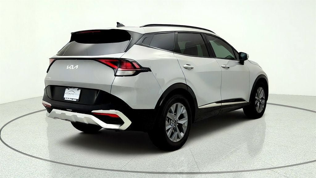 Used 2025 Kia Sportage SX FWD image 5