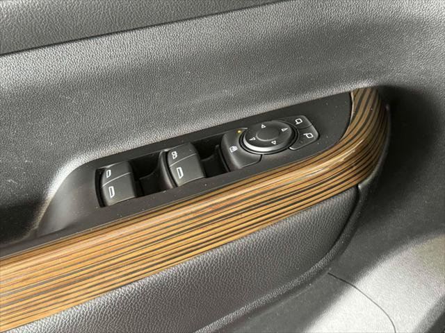 Certified 2023 GMC Acadia SLE image 15