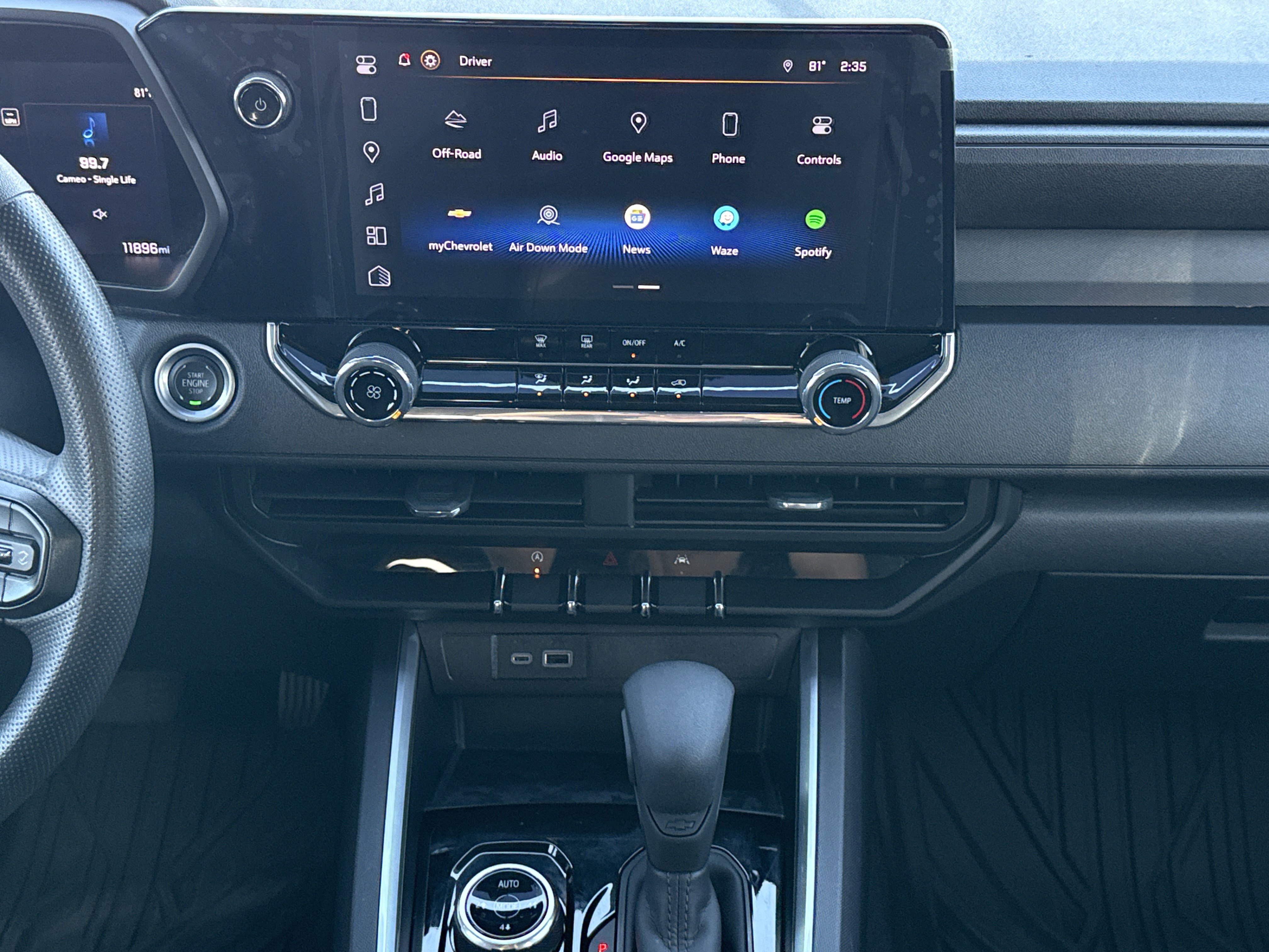 Used 2024 Chevrolet Colorado Trail Boss w/ Technology Package image 29