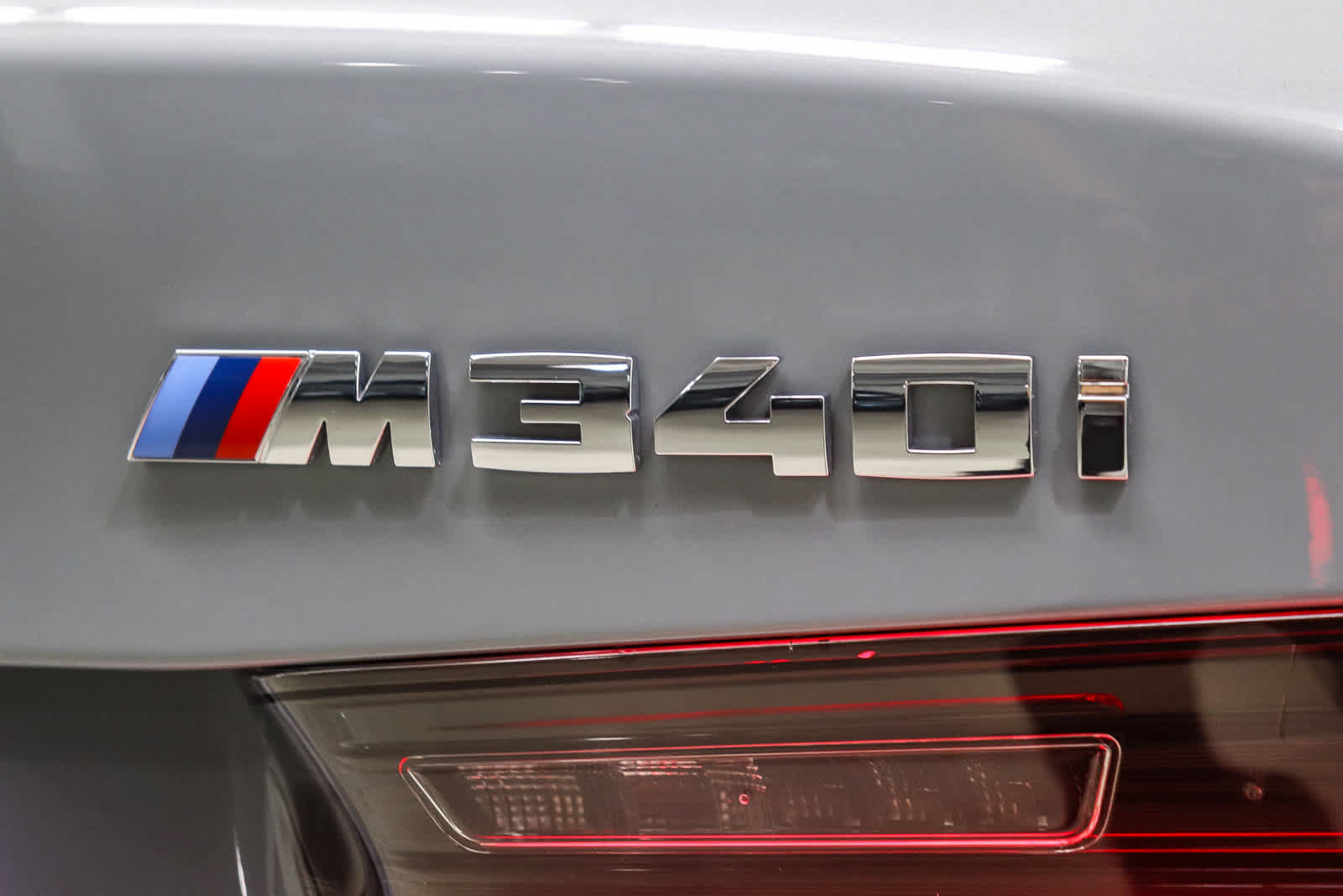 Used 2024 BMW M340i w/ Premium Package RWD image 9