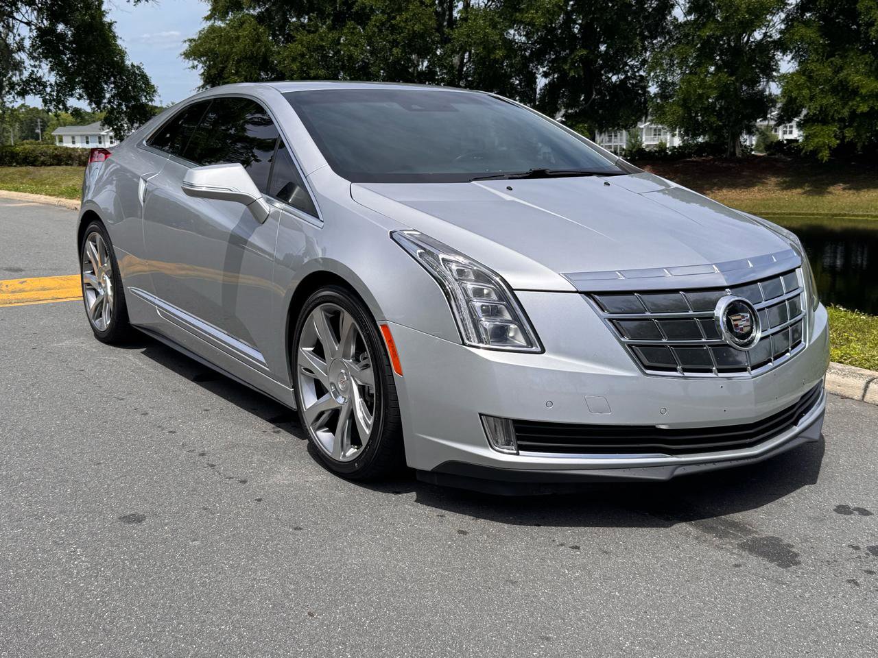 Used 2014 Cadillac ELR w/ Luxury Package FWD image 30