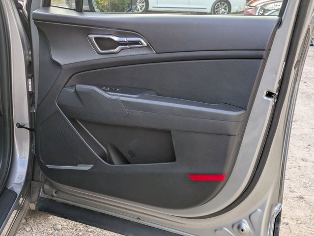 Used 2024 Kia Sportage LX image 27