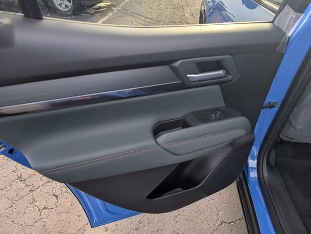 New 2026 GMC Terrain AT4 w/ Convenience Package III AWD/4WD image 9