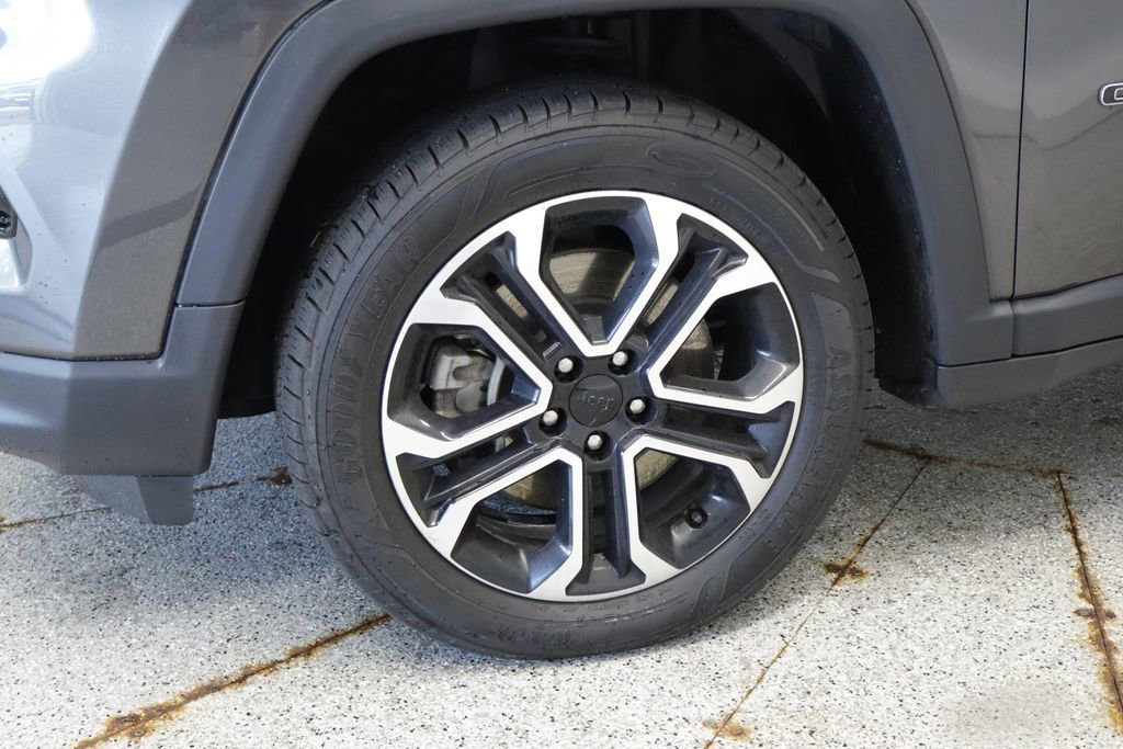 Used 2023 Jeep Compass Limited AWD/4WD image 15