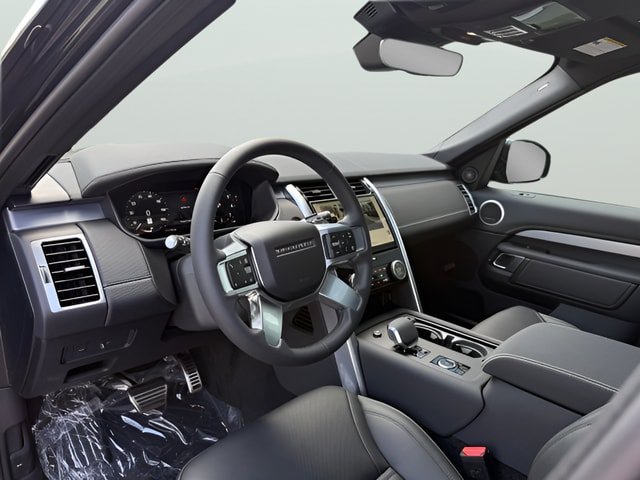 New 2026 Land Rover Discovery Dynamic SE AWD/4WD image 9