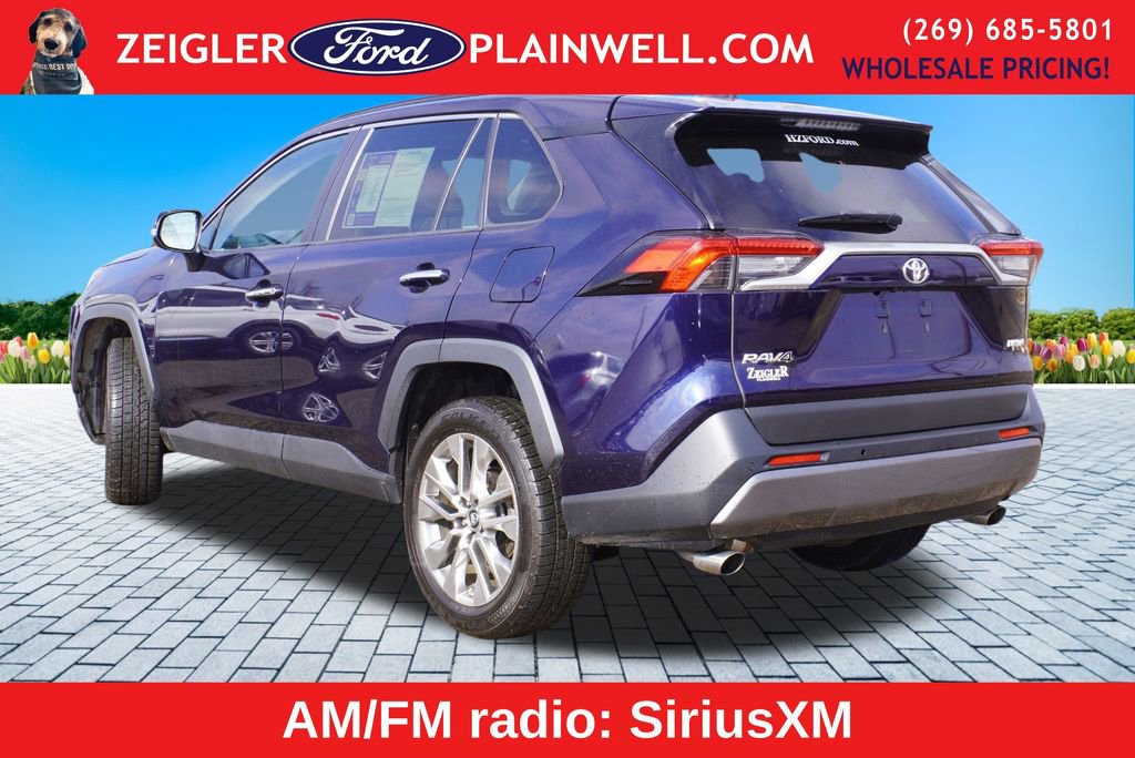 Used 2019 Toyota RAV4 Limited image 3