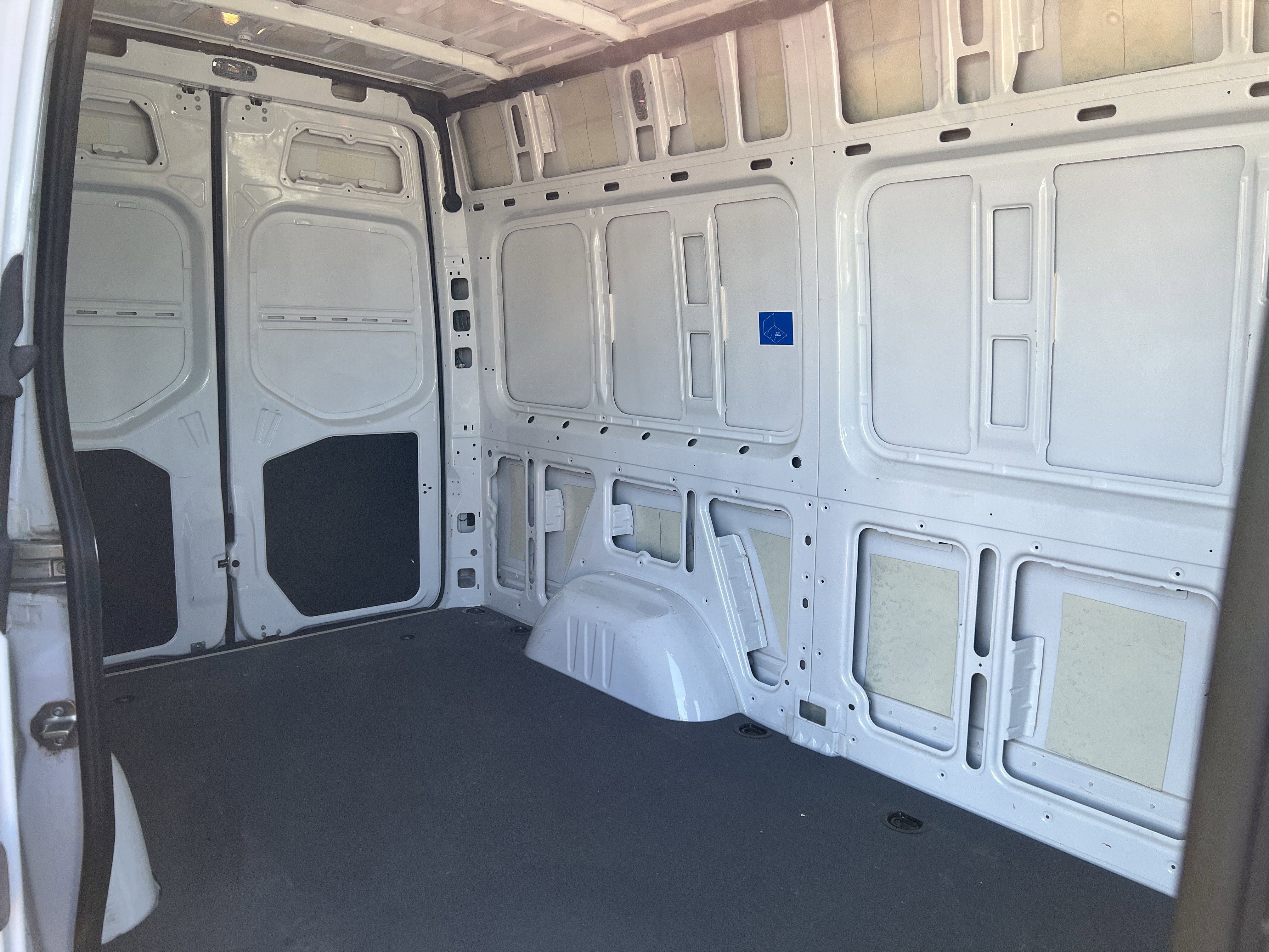 Used 2022 Mercedes-Benz Sprinter 2500 image 33