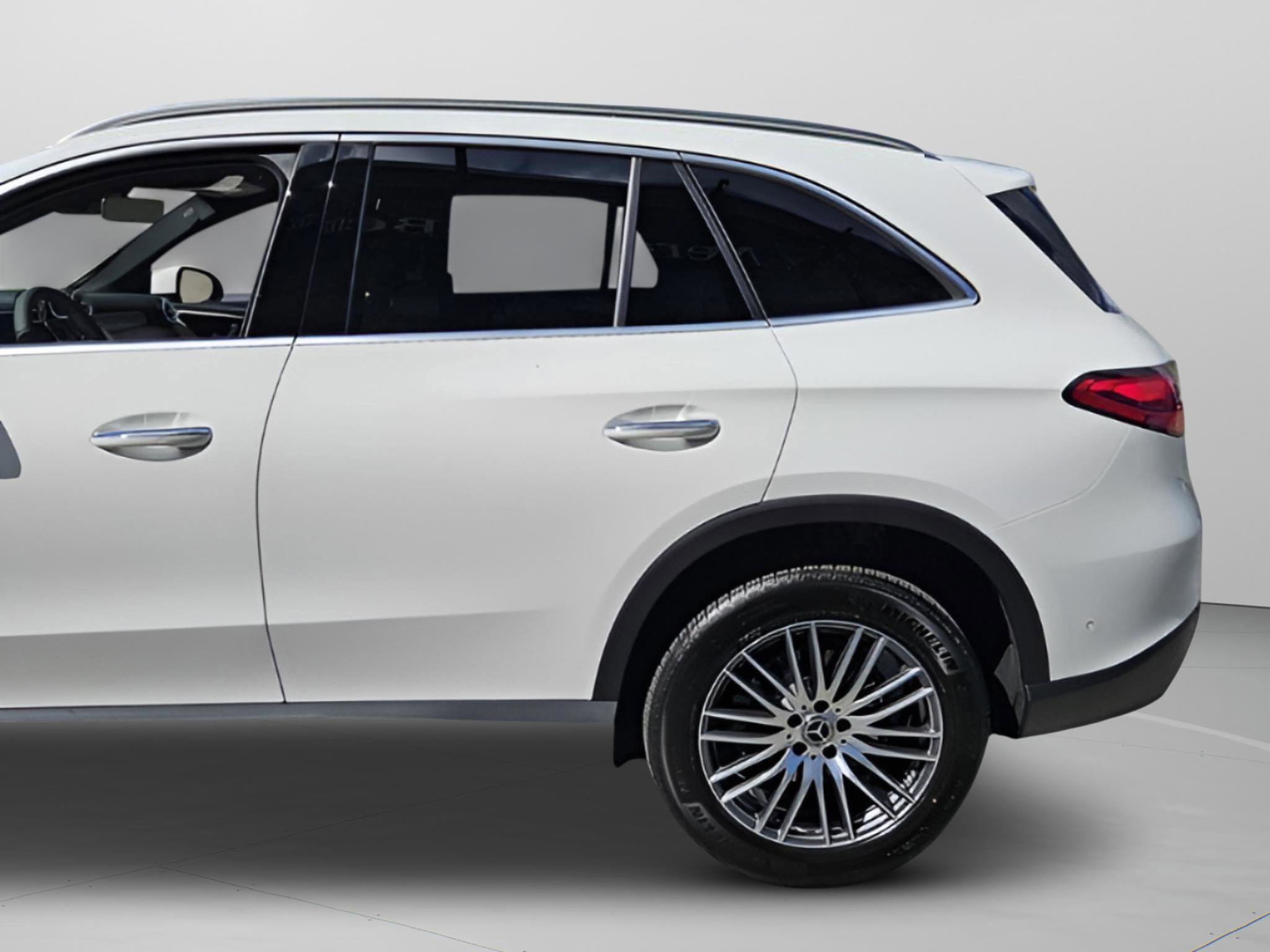 New 2026 Mercedes-Benz GLC 300 image 38