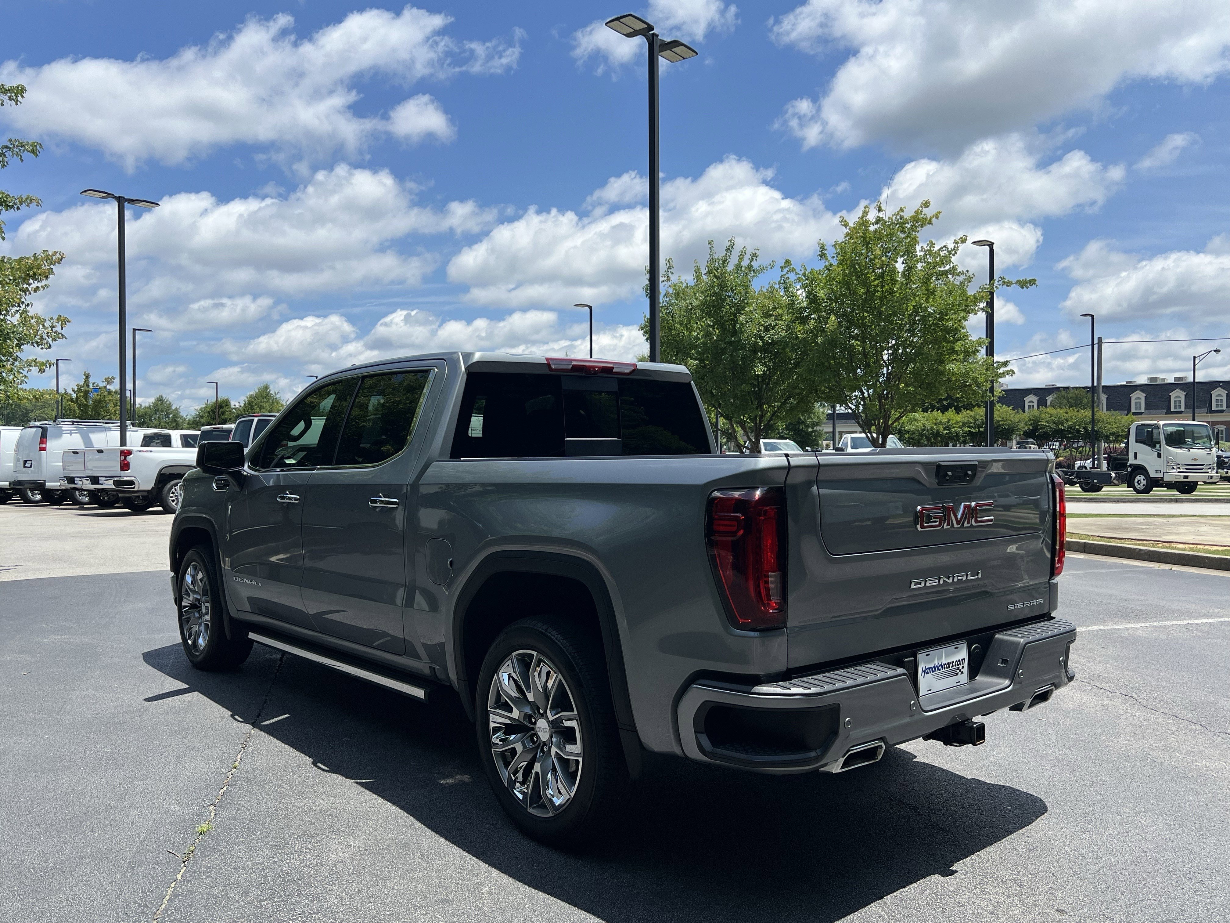 Used 2025 GMC Sierra 1500 Denali w/ Denali Reserve Package AWD/4WD image 7