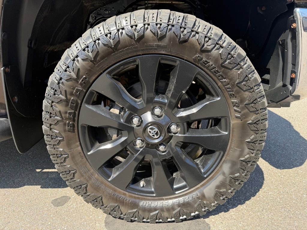 Used 2018 Toyota Tundra 1794 Edition AWD/4WD image 39