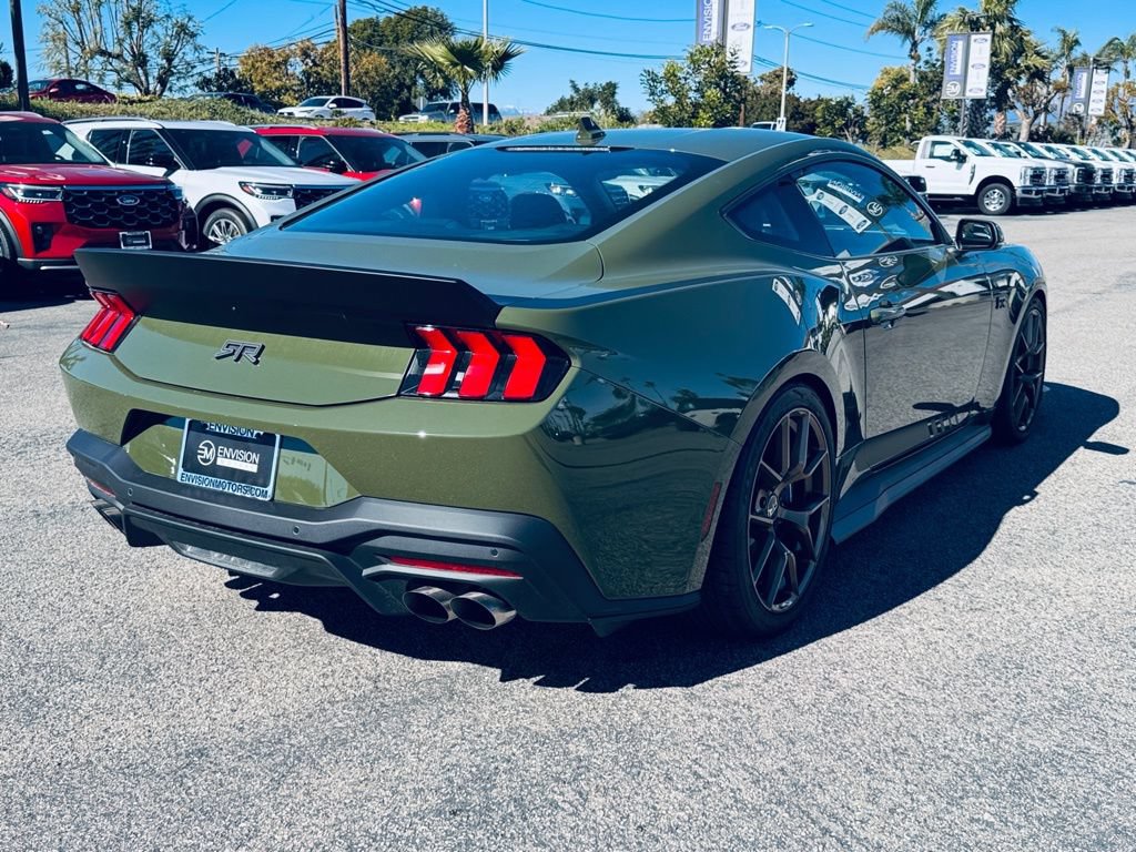 Used 2025 Ford Mustang GT Premium w/ GT Performance Package RWD image 12
