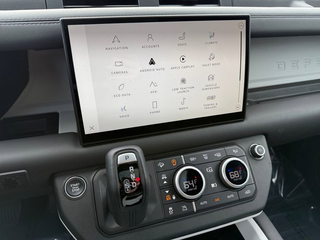 Used 2025 Land Rover Defender 130 X-Dynamic SE image 20