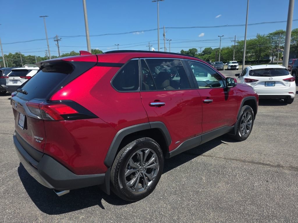 Certified 2025 Toyota RAV4 Limited w/ Advanced Technology Package AWD/4WD image 5