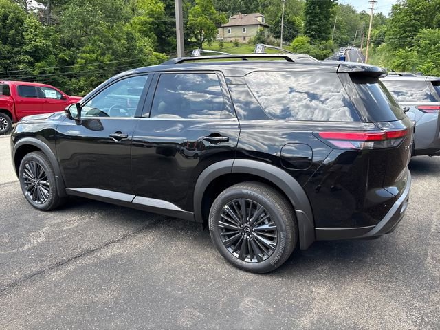 New 2026 Nissan Pathfinder SL w/ SL Premium Package AWD/4WD image 3