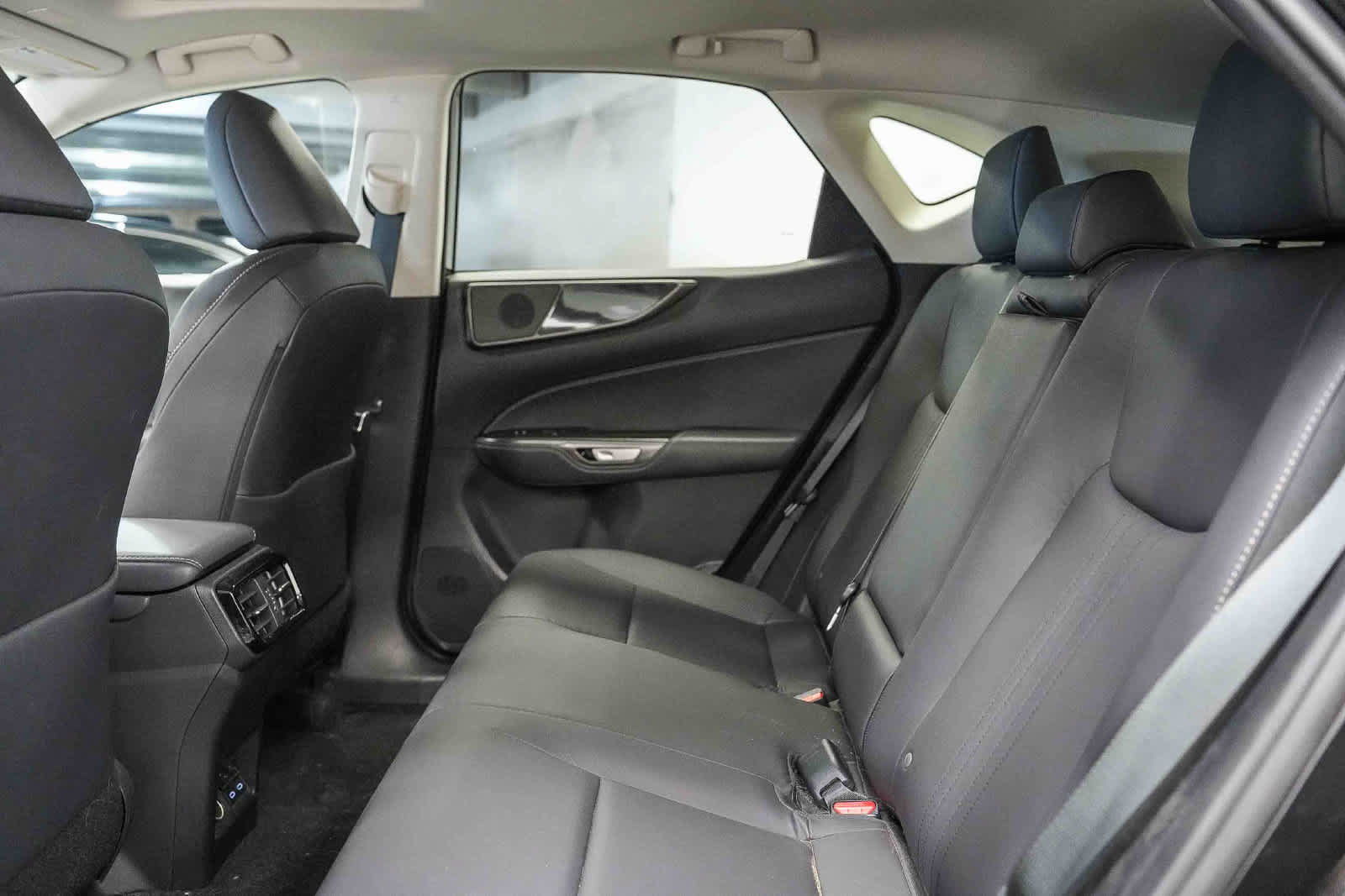 Used 2025 Lexus NX 250 FWD w/ Accessory Package (K3) image 18