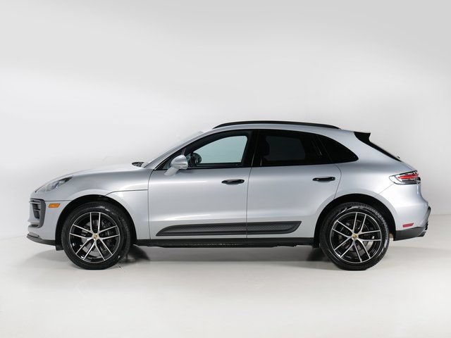 Certified 2026 Porsche Macan AWD/4WD image 2