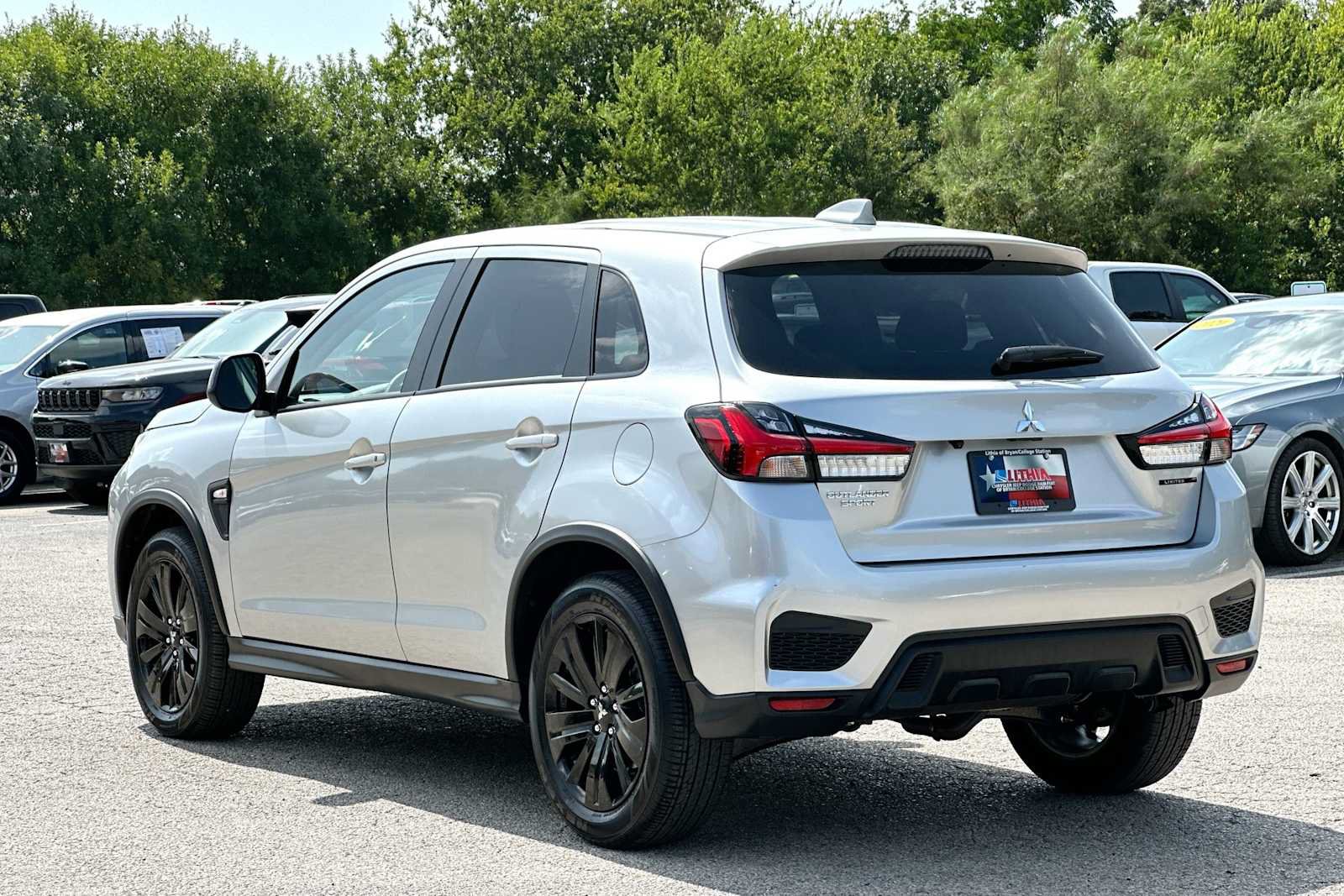 Used 2026 Mitsubishi Outlander Sport ES AWD/4WD image 13