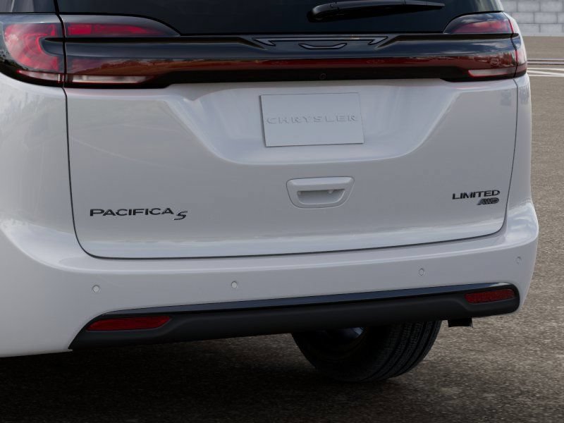 New 2027 Chrysler Pacifica Limited AWD/4WD image 13