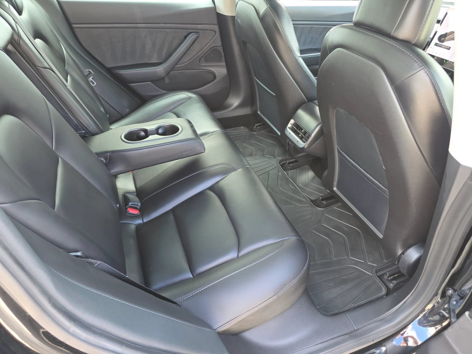Used 2018 Tesla Model 3 Mid Range RWD image 25