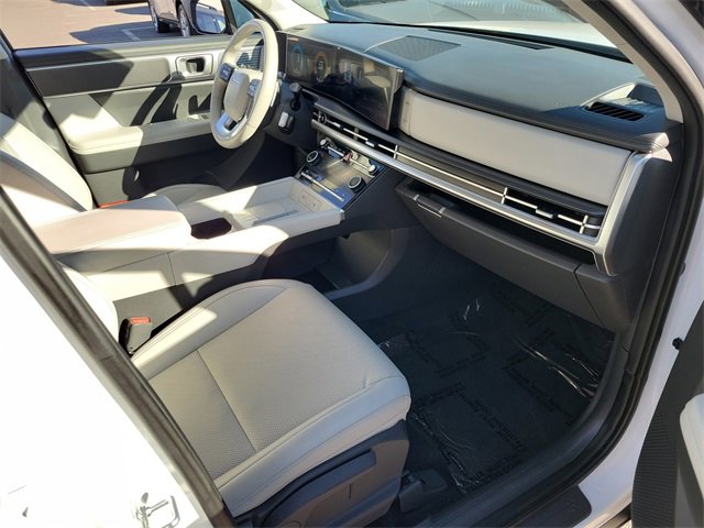 Used 2025 Hyundai Santa Fe SEL image 17