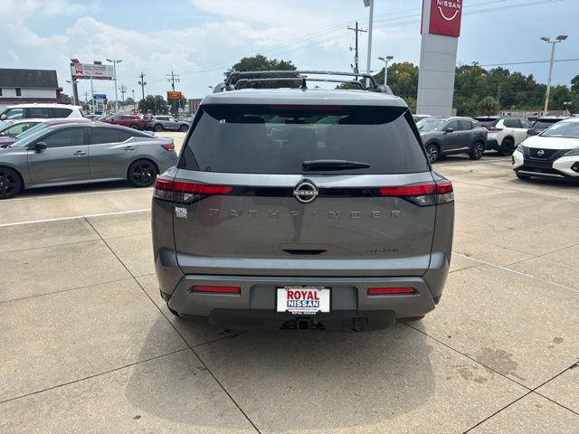 New 2026 Nissan Pathfinder Platinum FWD image 6