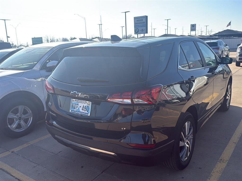 Used 2023 Chevrolet Equinox LT image 9