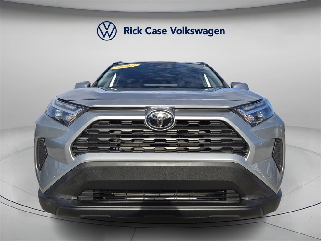 Used 2022 Toyota RAV4 XLE image 4