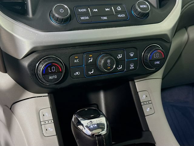 Used 2018 GMC Acadia SLT w/ LPO, Floor Liner Package FWD image 18