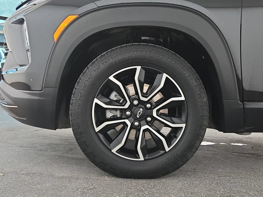 Used 2025 Chevrolet TrailBlazer ACTIV w/ Convenience Package FWD image 37