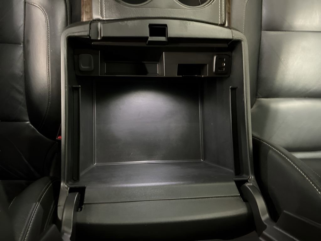 Used 2019 Chevrolet Suburban LT image 24