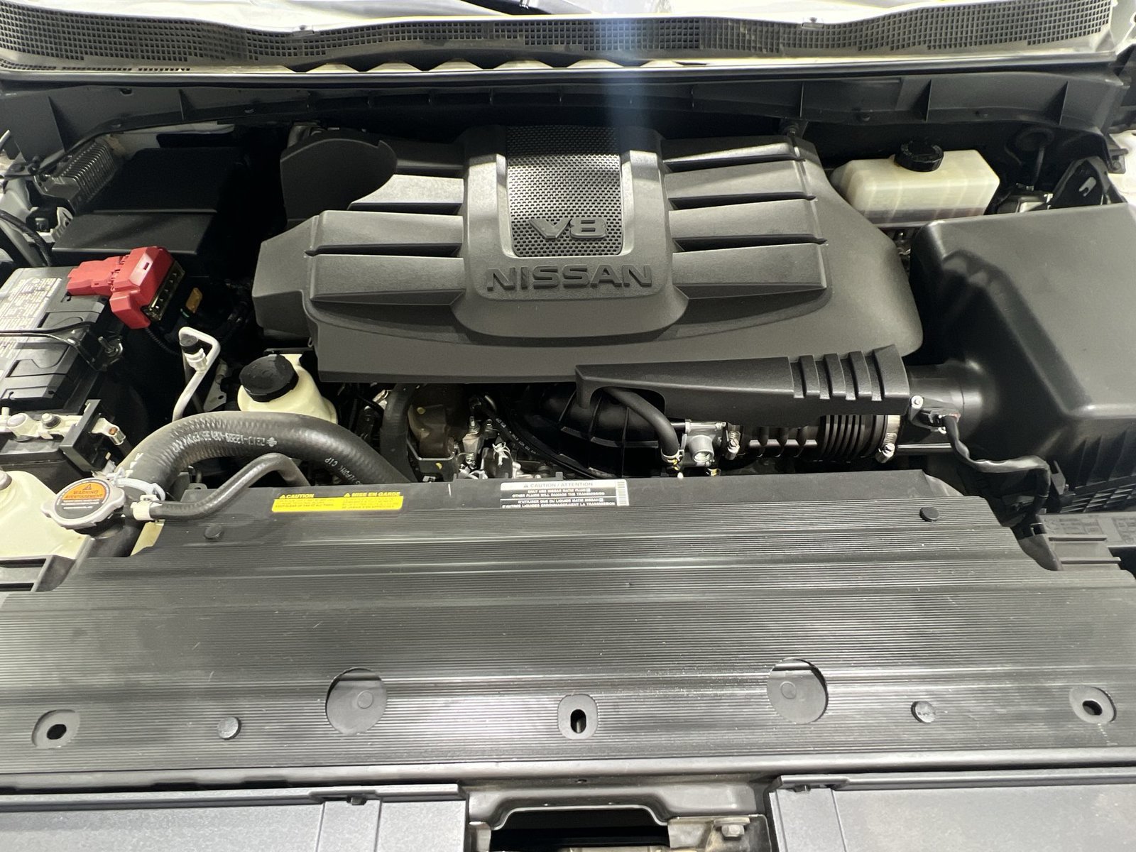 Used 2024 Nissan Titan SV AWD/4WD image 24